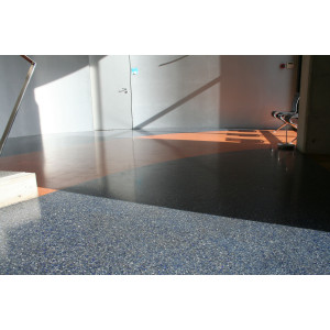 MICRO TERRAZO SEAMLESS MONOCOMPONENT PORCELANICO 3 mm
